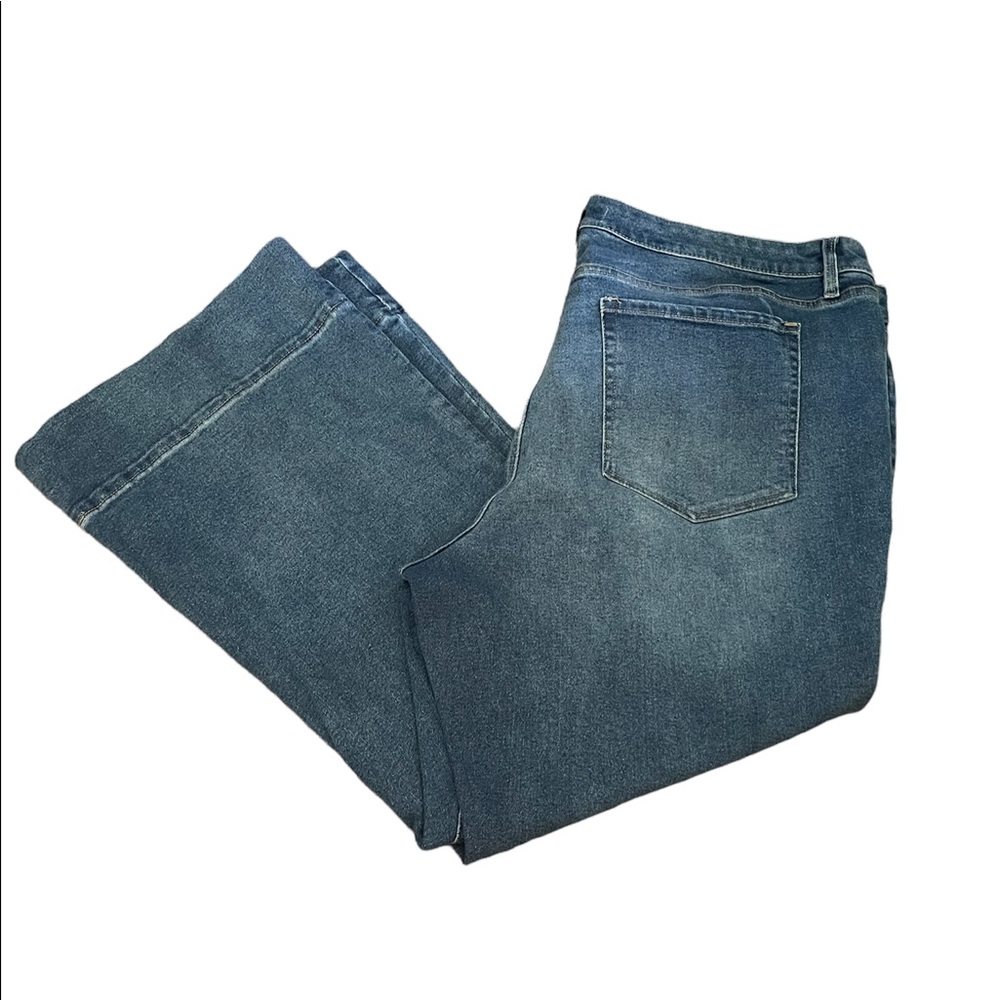 Lane Bryant | Signature Fit and Flare Jeans | Medium Denim | Size 28